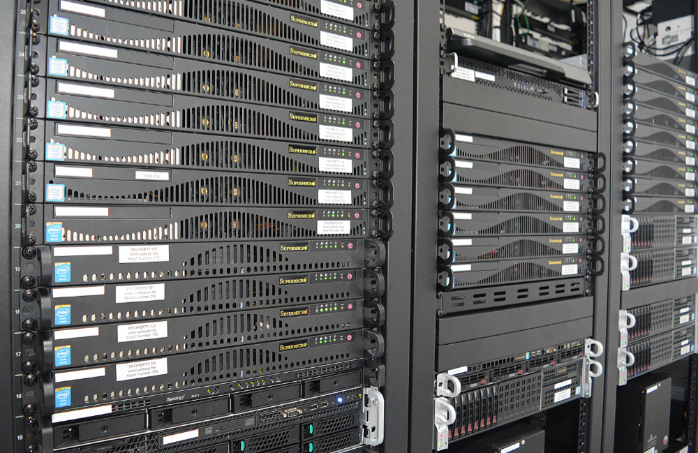 Data Centre Server Racks